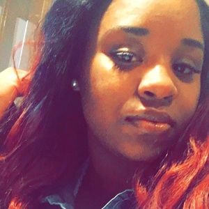 Meet your Posher, Domonique